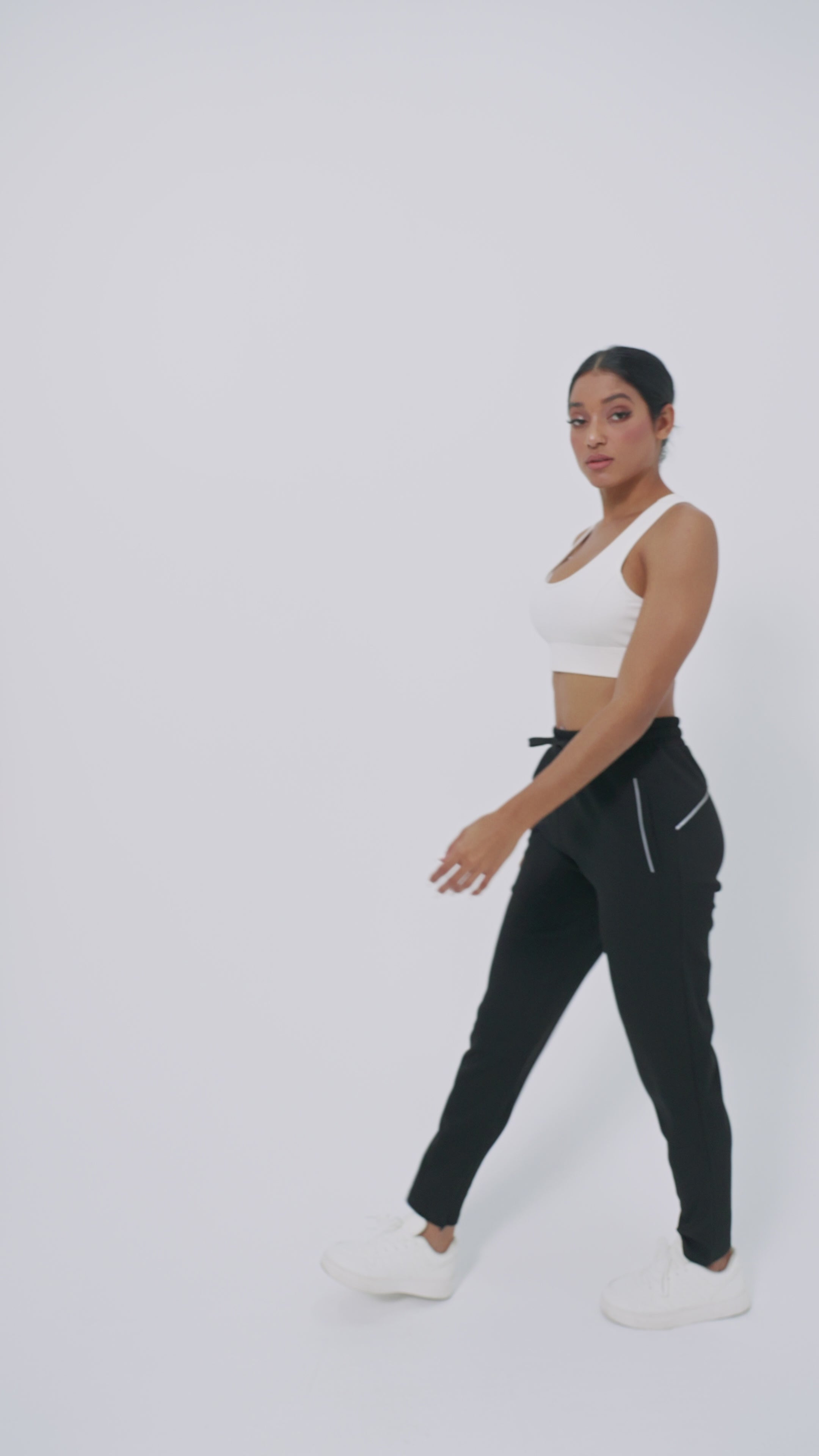 Load video: Cloudloft Convertible Joggers
